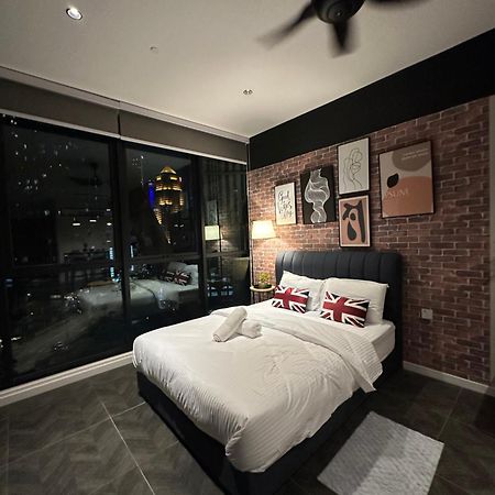 Skyline Homes By Scarletz Suites Klcc Куала Лумпур Екстериор снимка