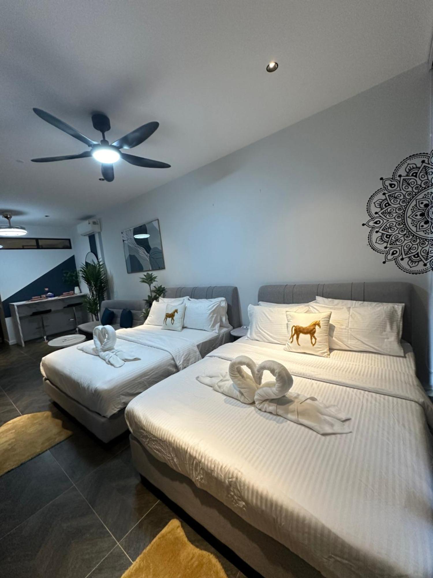 Skyline Homes By Scarletz Suites Klcc Куала Лумпур Екстериор снимка