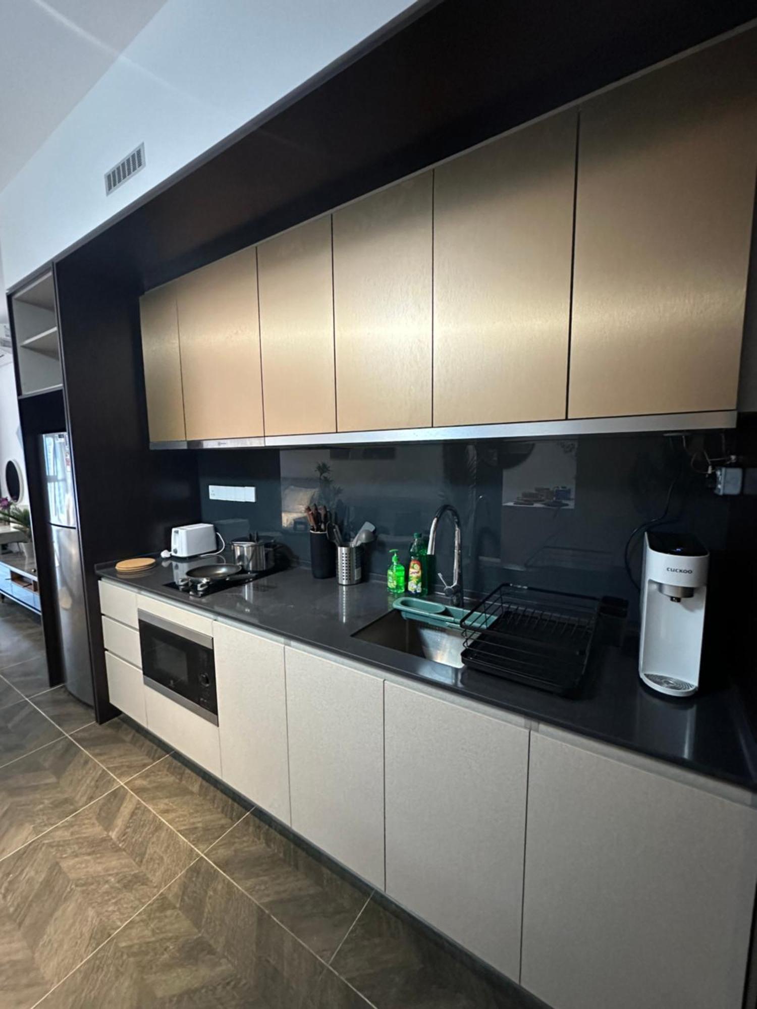 Skyline Homes By Scarletz Suites Klcc Куала Лумпур Екстериор снимка
