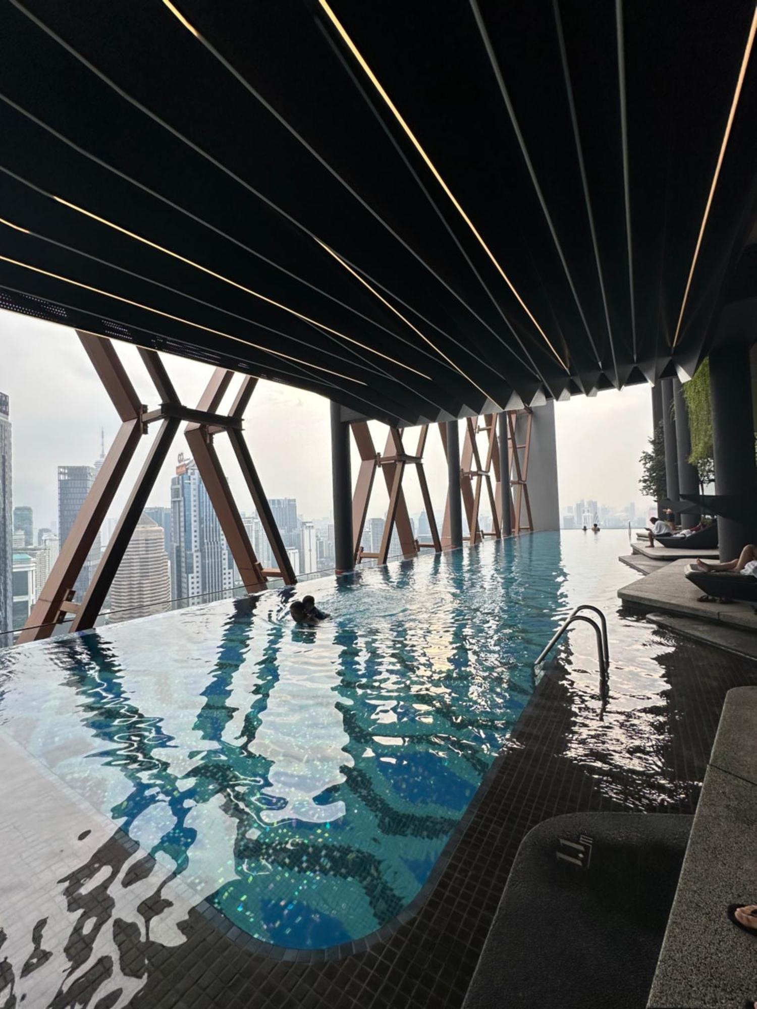Skyline Homes By Scarletz Suites Klcc Куала Лумпур Екстериор снимка