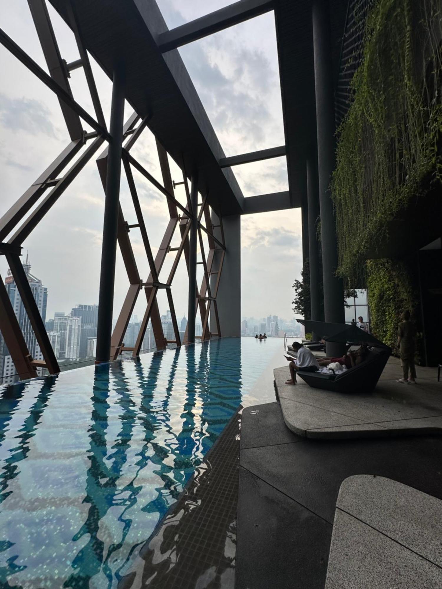 Skyline Homes By Scarletz Suites Klcc Куала Лумпур Екстериор снимка