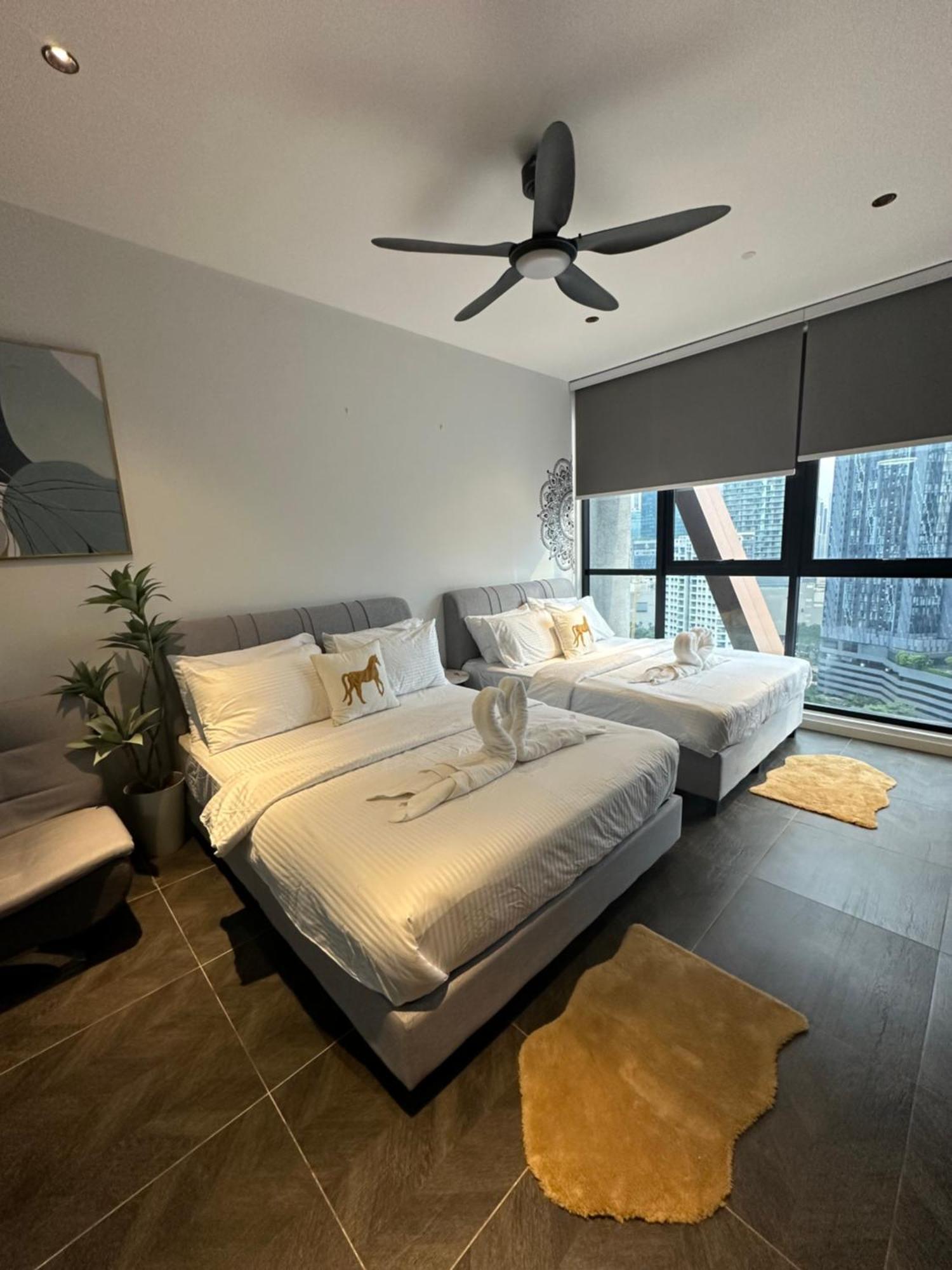Skyline Homes By Scarletz Suites Klcc Куала Лумпур Екстериор снимка