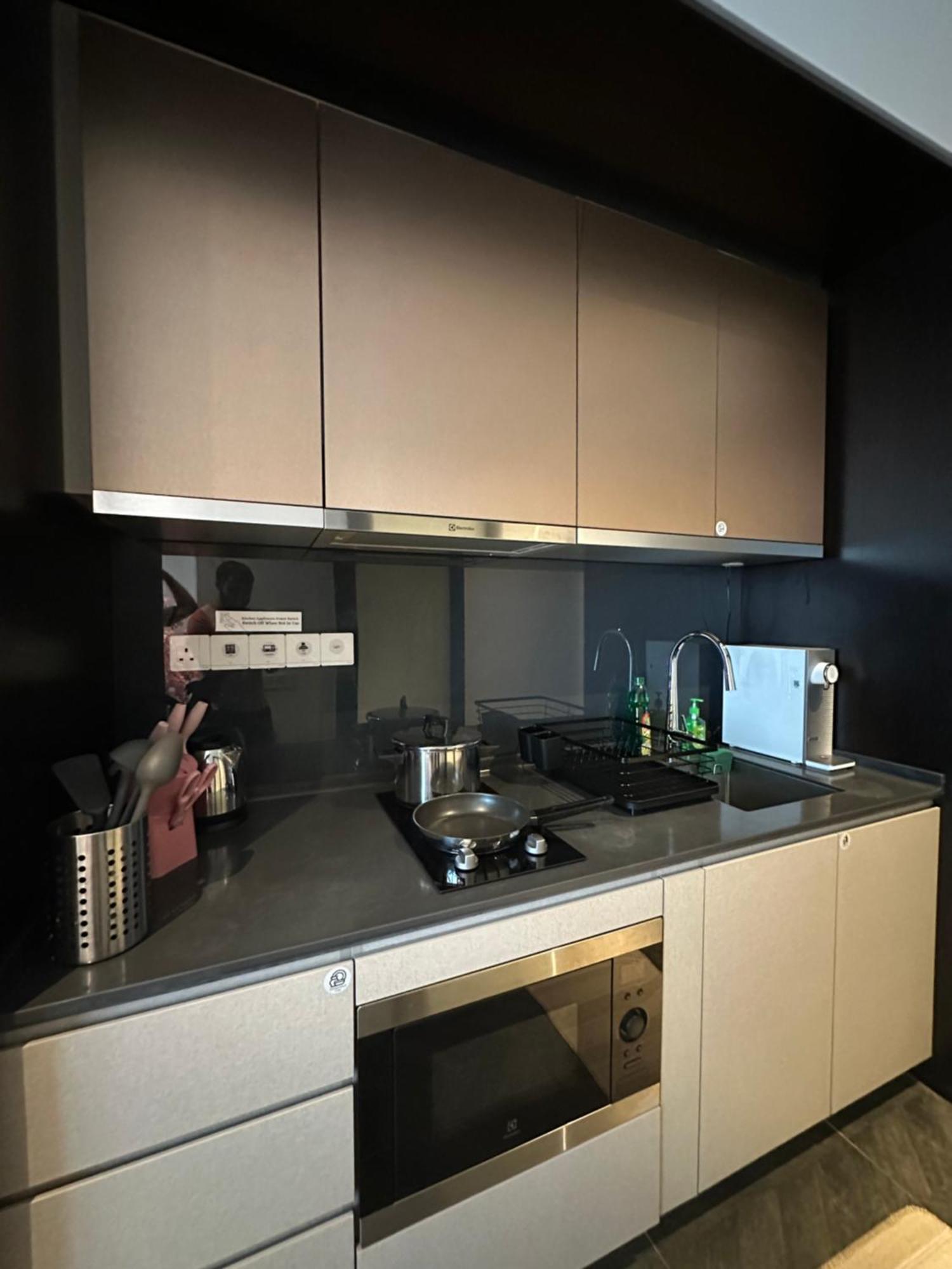 Skyline Homes By Scarletz Suites Klcc Куала Лумпур Екстериор снимка