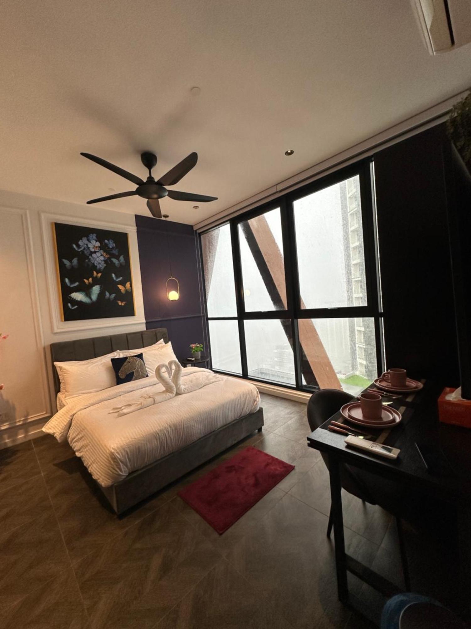 Skyline Homes By Scarletz Suites Klcc Куала Лумпур Екстериор снимка